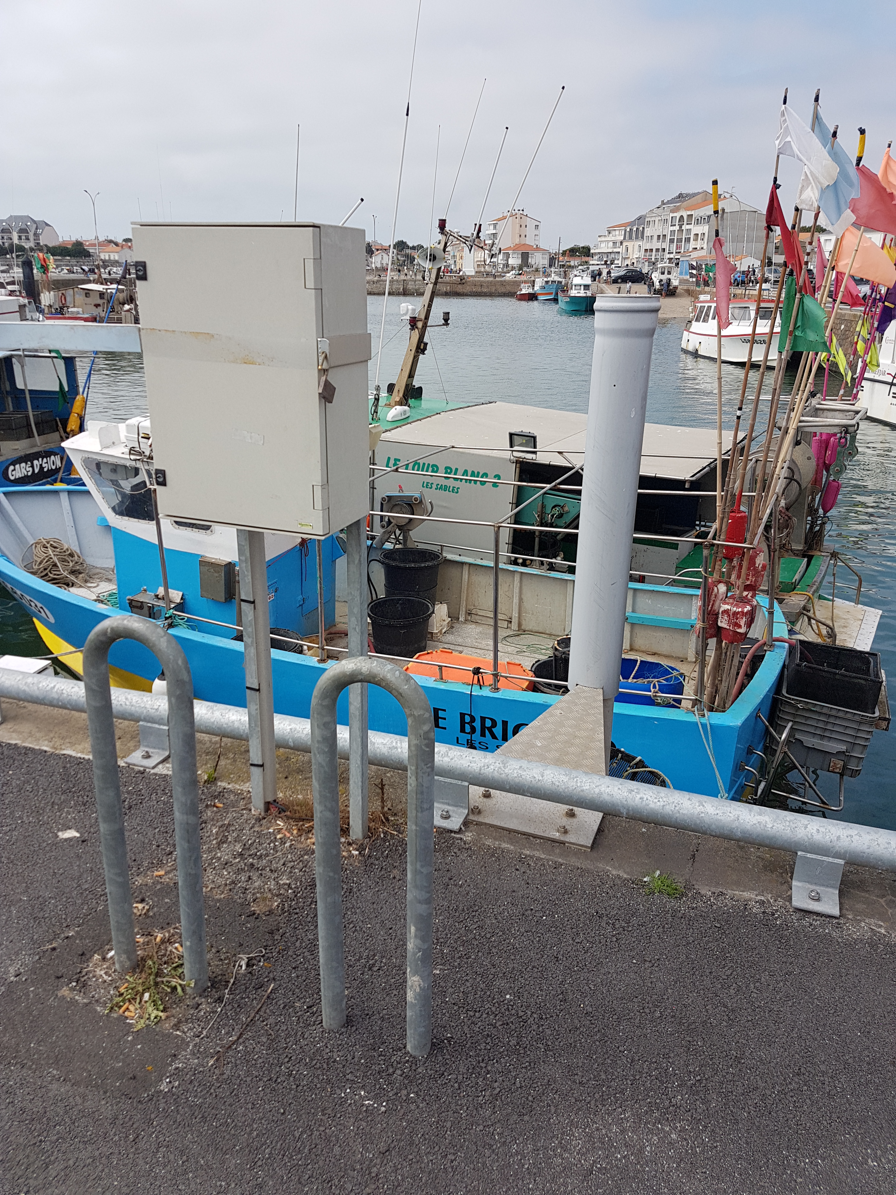 tube du capteur et boitier électrique